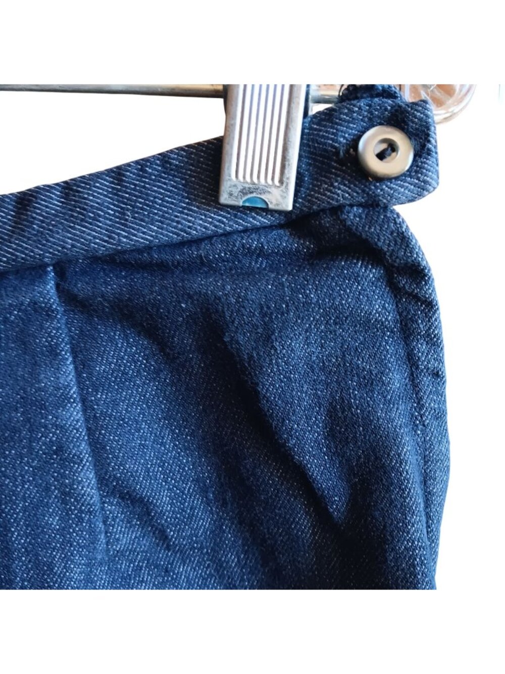 31x24 Vintage Capri Jeans 1960's High-Waisted Denim Pleated Glenbrooke Towncraft